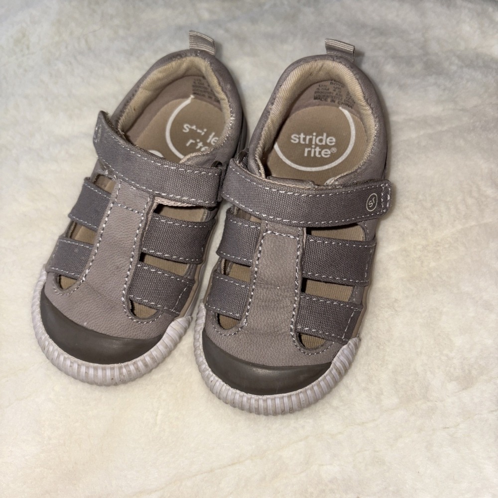 Toddlers Unisex Stride Rite SR Hadley Sandal Sneaker Size‎ 5.5M Gray